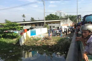 Tìm thấy thi thể nam thanh niên nhảy cầu Sài Gòn