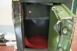 Trộm đột nhập trạm thu phí, bỏ lại bao tiền gần 3 tỉ đồng