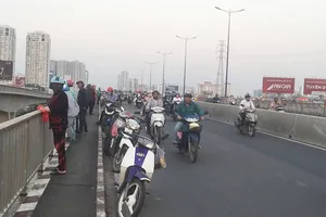 Người để thư tuyệt mệnh trên cầu Sài Gòn nghĩ lại nên về nhà