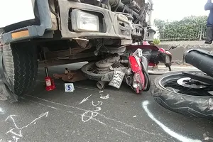 Tông liên hoàn ở TP.HCM, 2 người chết, nhiều người bị thương