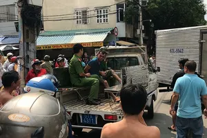 Bắt 2 công an để điều tra vụ nghi can cướp giật chết ở quận 11