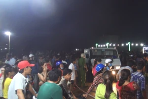 Tìm thấy thi thể nam sinh viên bị nước lũ cuốn ở Bình Tân