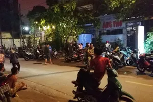 Cướp cầm súng tấn công khách sạn như phim ở Gò Vấp