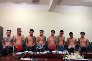 Bắt nhóm giang hồ, tín dụng đen tổ chức đánh bạc ở sân bay