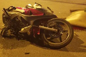 Va chạm xe tải, thanh niên chạy SH tử vong trong đêm