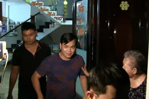 Phúc XO chỉ đạo nhân viên tạo điều kiện cho khách chơi ma túy