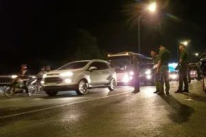 Tài xế bỏ trốn sau khi chở thiếu nữ gặp tai nạn tử vong 