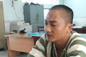 Bắt giam tài xế container tông barie trạm BOT ở Bình Tân