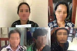 Băng dàn cảnh móc túi trên xe buýt ở Bình Thạnh bị bắt