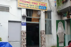 Thợ cắt tóc ở Phú Nhuận bóp cổ vợ tử vong sau cuộc gọi lạ