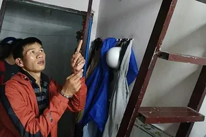 Vào công ty ở quận 3 trộm tiền tỉ rồi giấu ở phòng trọ bạn gái