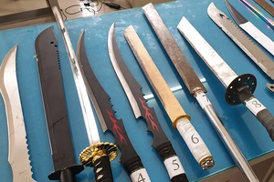 2 nhóm thiếu niên hỗn chiến ở quận 7 vì giành địa bàn 