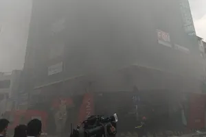 Cháy lớn công trình tại quận 1