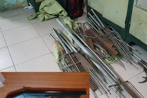 Trữ cả kho hung khí cùng súng nhưng khai gom... bán phế liệu