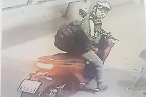 1 xe ôm bị cướp xe ở Nhà Bè