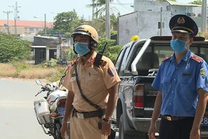 Công an TP.HCM tăng cường kiểm soát dịch COVID-19 tại cửa ngõ