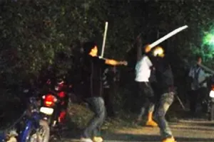 Hơn chục người hỗn chiến trong khu dân cư, 1 nạn nhân tử vong