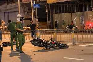 Lao thẳng vào đuôi xe tải, thanh niên tử vong tại chỗ