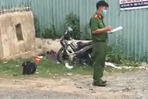 Bị cướp giật xịt hơi cay vào mặt, cụ ông tông vào cống tử vong