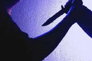 Huynh đệ tương tàn vì chuyện đi mua đồ ăn