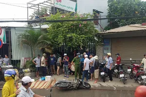 Bình Chánh: Va chạm xe tải, người đàn ông bị cán tử vong