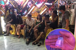 Nhiều địa điểm ‘ăn chơi’ ở Bình Tân bị công an đột kích