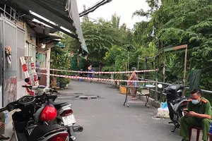 Một con hẻm ở quận 8 bị phong tỏa vì bệnh nhân 450 đã từng đến