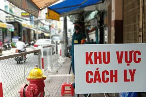 Quận Tân Phú: Phong tỏa, cách ly nhiều ngôi nhà trong đêm