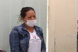 Khởi tố nữ giám đốc cùng 3 người làm găng tay y tế giả