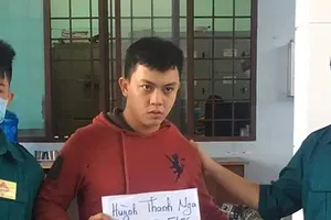 Chở súng điện và 6 con chó thì gặp công an thị trấn Củ Chi