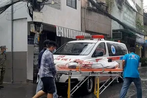 Nữ sinh tử vong trong tư thế treo cổ ở phòng trọ 