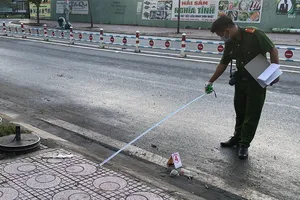 Truy bắt nhóm truy sát, chém chết người qua hai quận ở TP.HCM