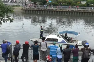 Người đàn ông nhảy cầu Nguyễn Văn Cừ xuống kênh Tàu Hủ