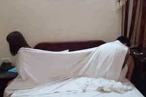 Quản lý nhà hàng ở quận 1 điều tiếp viên bán dâm 