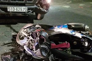 Thanh niên trọng thương khi tông vào đầu xe tải ở KCN Vĩnh Lộc