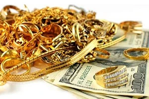 9X tranh thủ đám giỗ ở nhà nội, ‘ẵm’ 1,6 tỷ tiền, vàng 