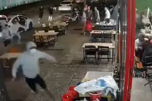 Hỗn chiến kinh hoàng ở quán bar trung tâm quận 1