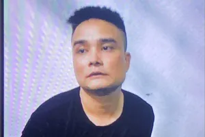 3 người bị kẻ nghi ‘ngáo đá’ cầm dao khống chế ở Thủ Đức