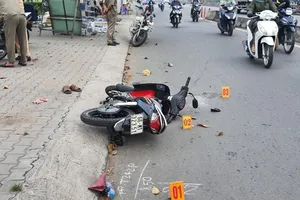 Bị cướp giật ở Bình Tân, vợ gãy tay chồng chấn thương sọ não