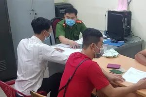 Điểm massage 'thác loạn' đồng tính tập thể ở Phú Nhuận