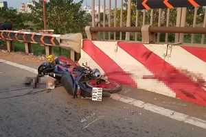 2 vụ tai nạn cách nhau vài phút ở dốc cầu, 3 người thương vong