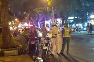 Đựng ma túy trong khẩu trang 