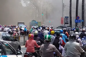 Cháy nhà 3 tầng ở quận 5, may mắn không ai bị thương 