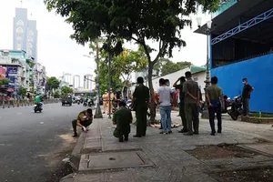 1 người mặc áo xe công nghệ bị đâm chết trước cổng bệnh viện