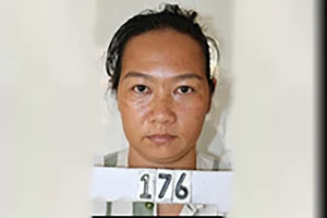 Truy nã 1 phụ nữ trong sới bạc có hàng chục người ở Bình Tân