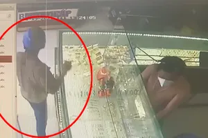 Lại giở chiêu vờ mua vàng rồi giật chạy ở vùng ven TP.HCM