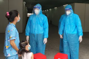 'Lãnh đạo quận phải vào nơi phong tỏa để thấy bà con như thế nào'