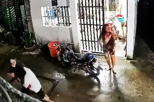 Lời khai kẻ xông vào nhà, đâm chết 2 vợ chồng ở Hóc Môn