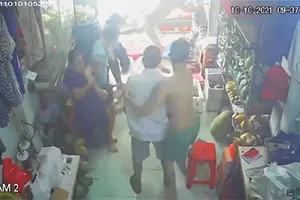 Sự thật vụ ‘cả nhà tổ trưởng xông vào đánh người vì tiền trợ cấp’ ở Tân Phú