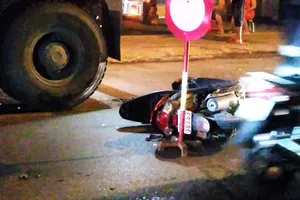 Nam thanh niên tử vong trước đầu xe ben sau tiếng động mạnh